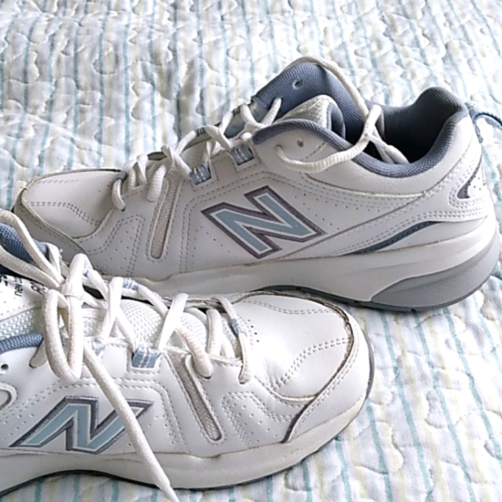 New Balance 608 leather  sneakers size 8